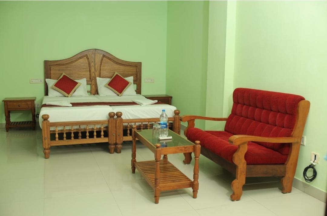 Sea Star Beach Resort Kovalam Exterior photo