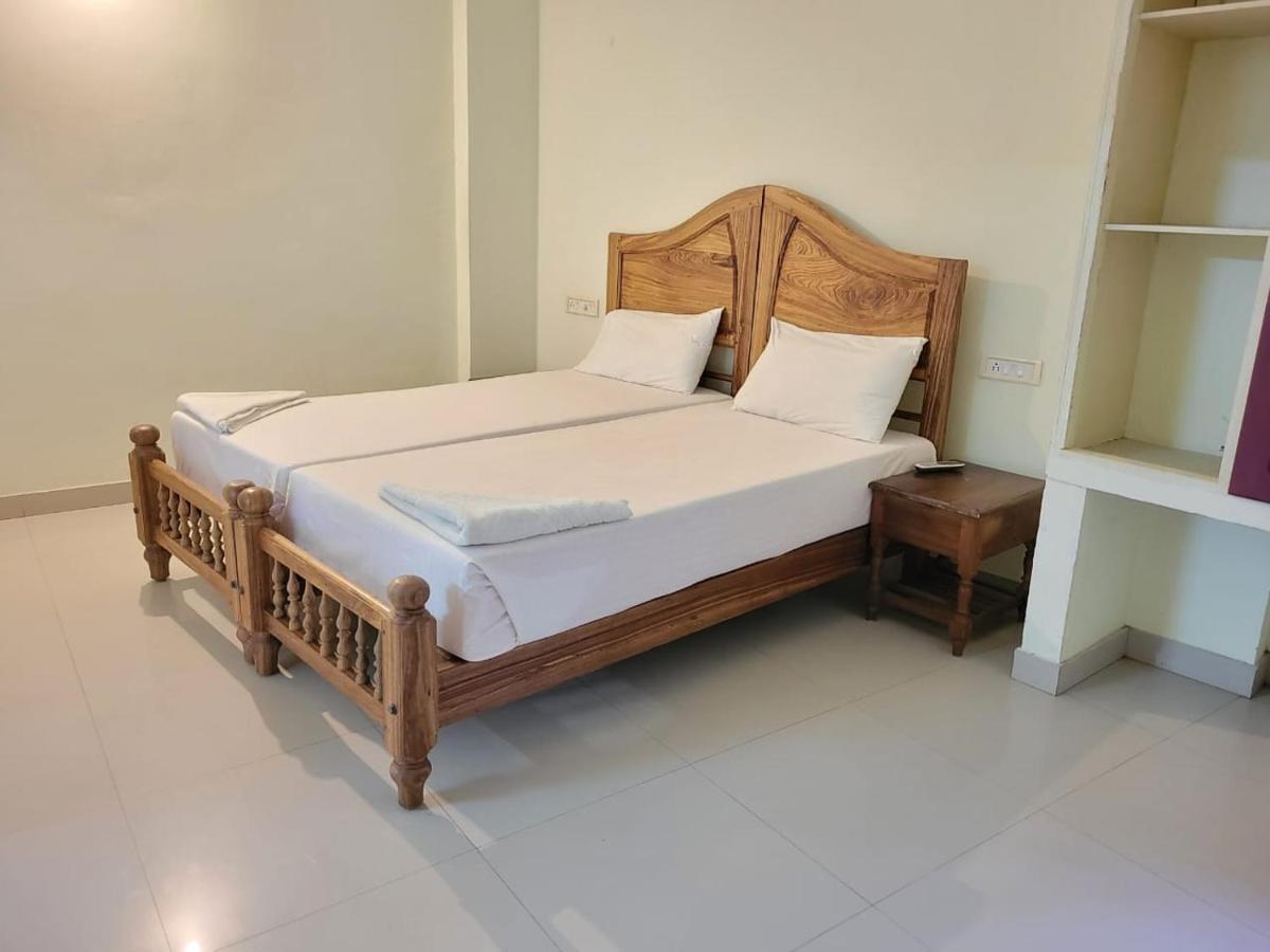 Sea Star Beach Resort Kovalam Exterior photo